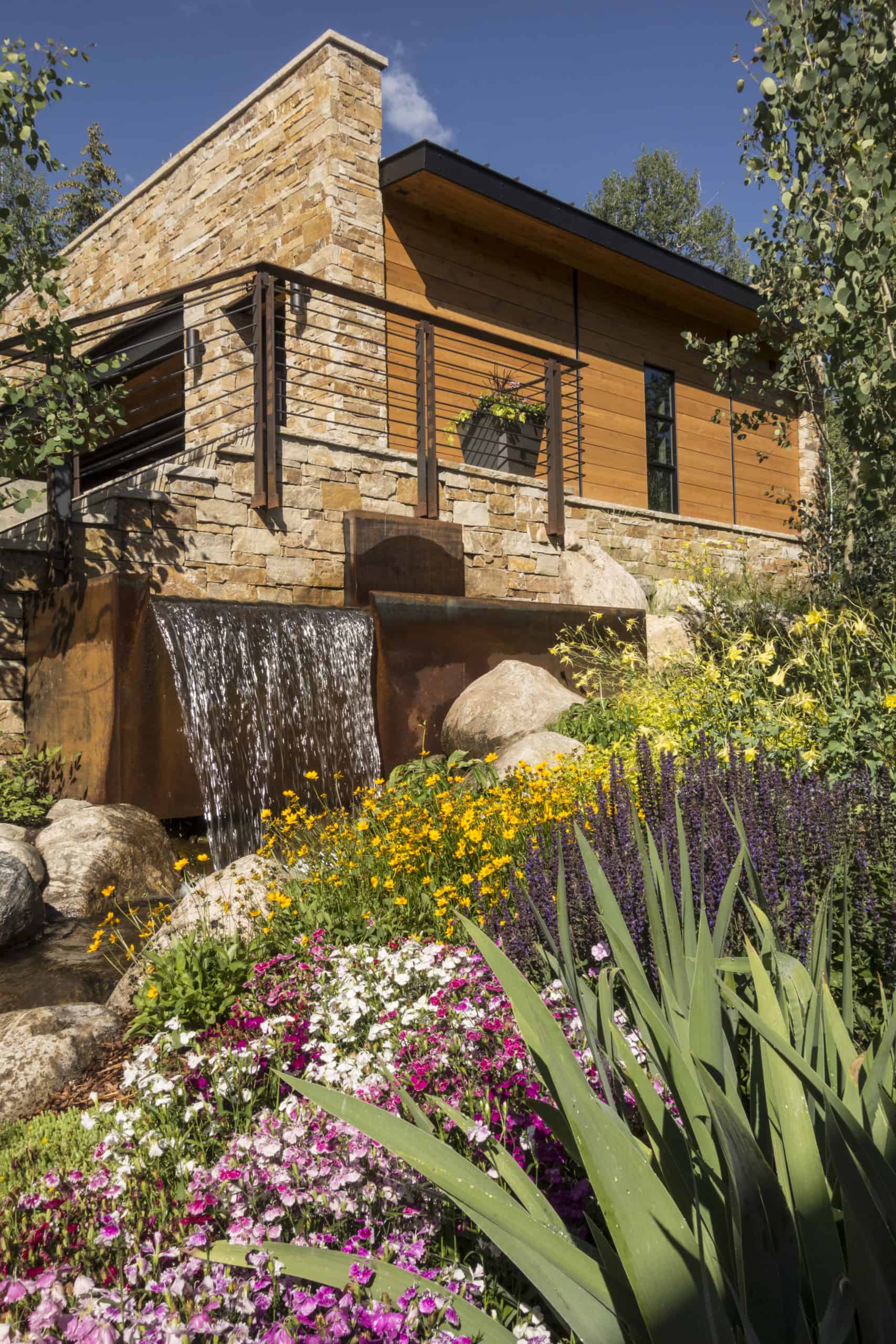 Rustic modern residential landscape design