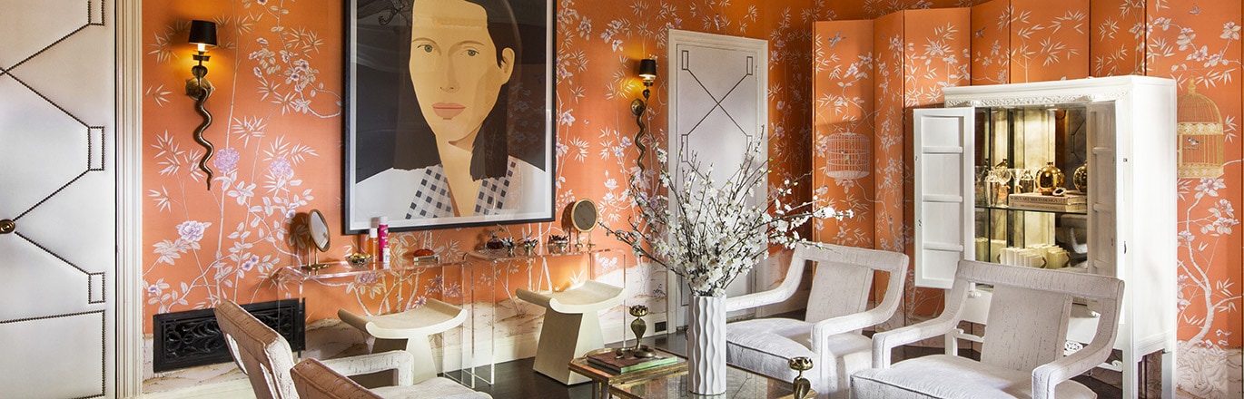 Stylish, timeless sitting room by Denver Colorado interior designer